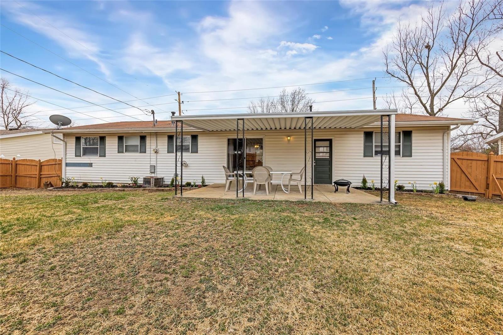 Jungs Station Rd, Saint Charles, MO 63303