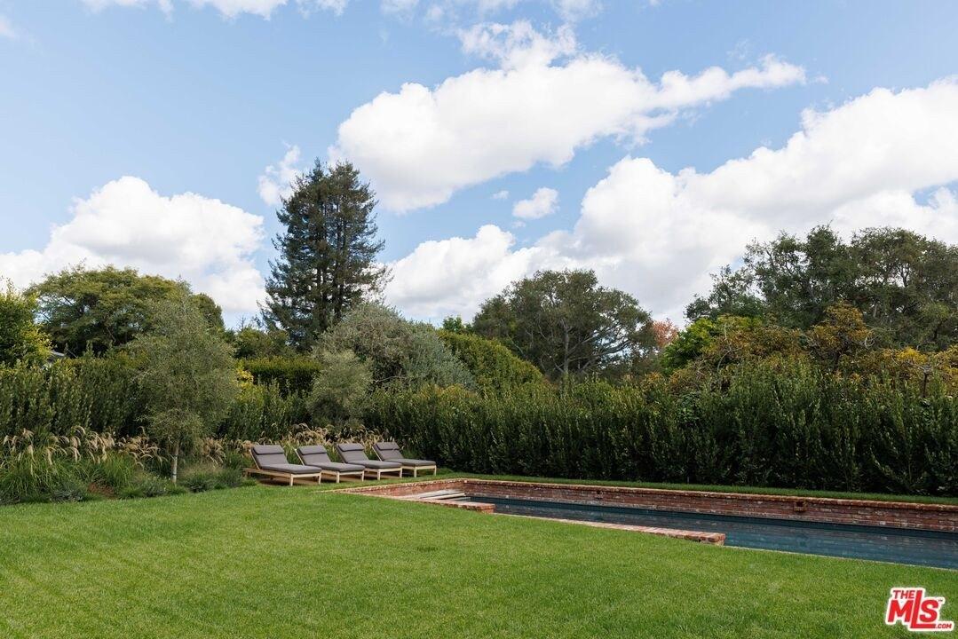 Ranch Ln, Pacific Palisades, CA 90272