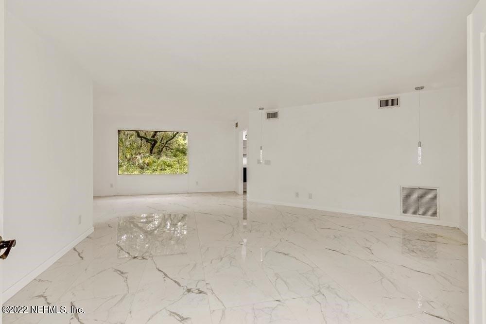 Shady Dr, Jacksonville, FL 32257