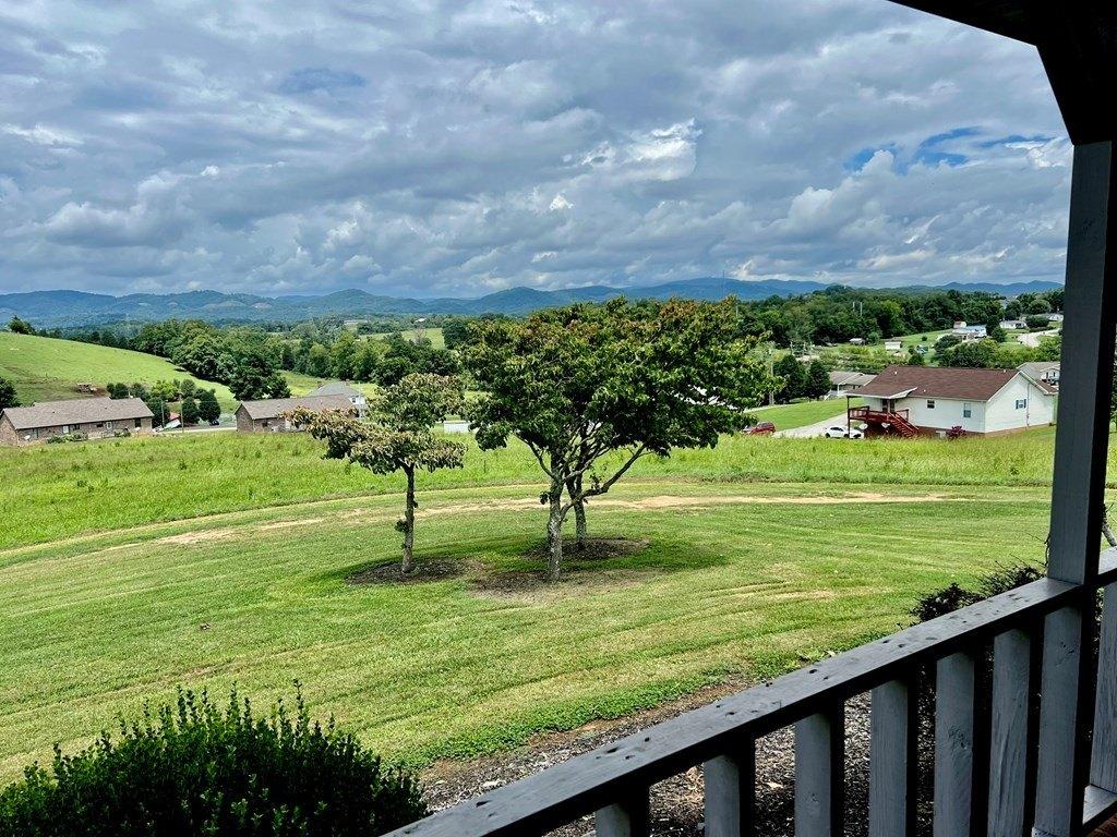 Stuffel Rd, Morristown, TN 37814