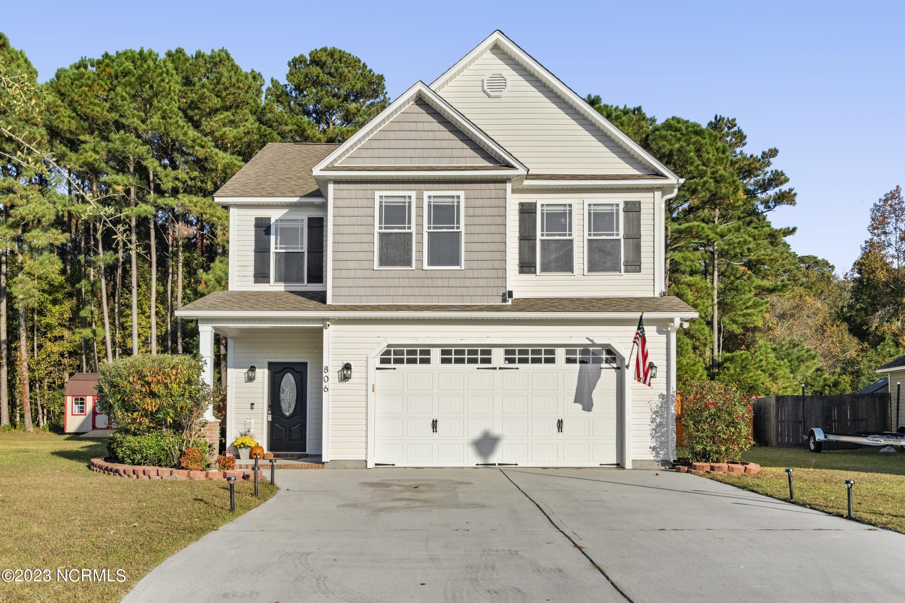 Fort Sumter Way, Swansboro, NC 28584