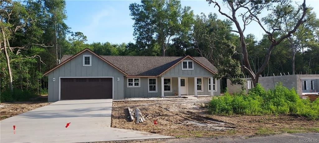 W Lorraine Dr, Citrus Springs, FL 34434