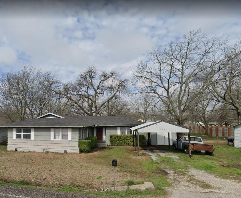 N Hughes St, Howe, TX 75459