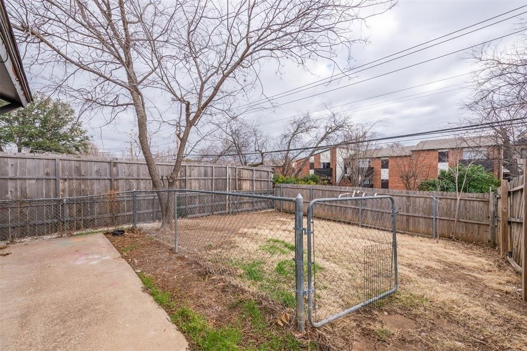 Houghton Ave, Fort Worth, TX 76107