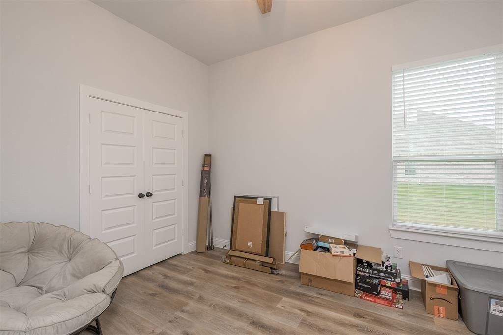 Albert Ct, Krum, TX 76249
