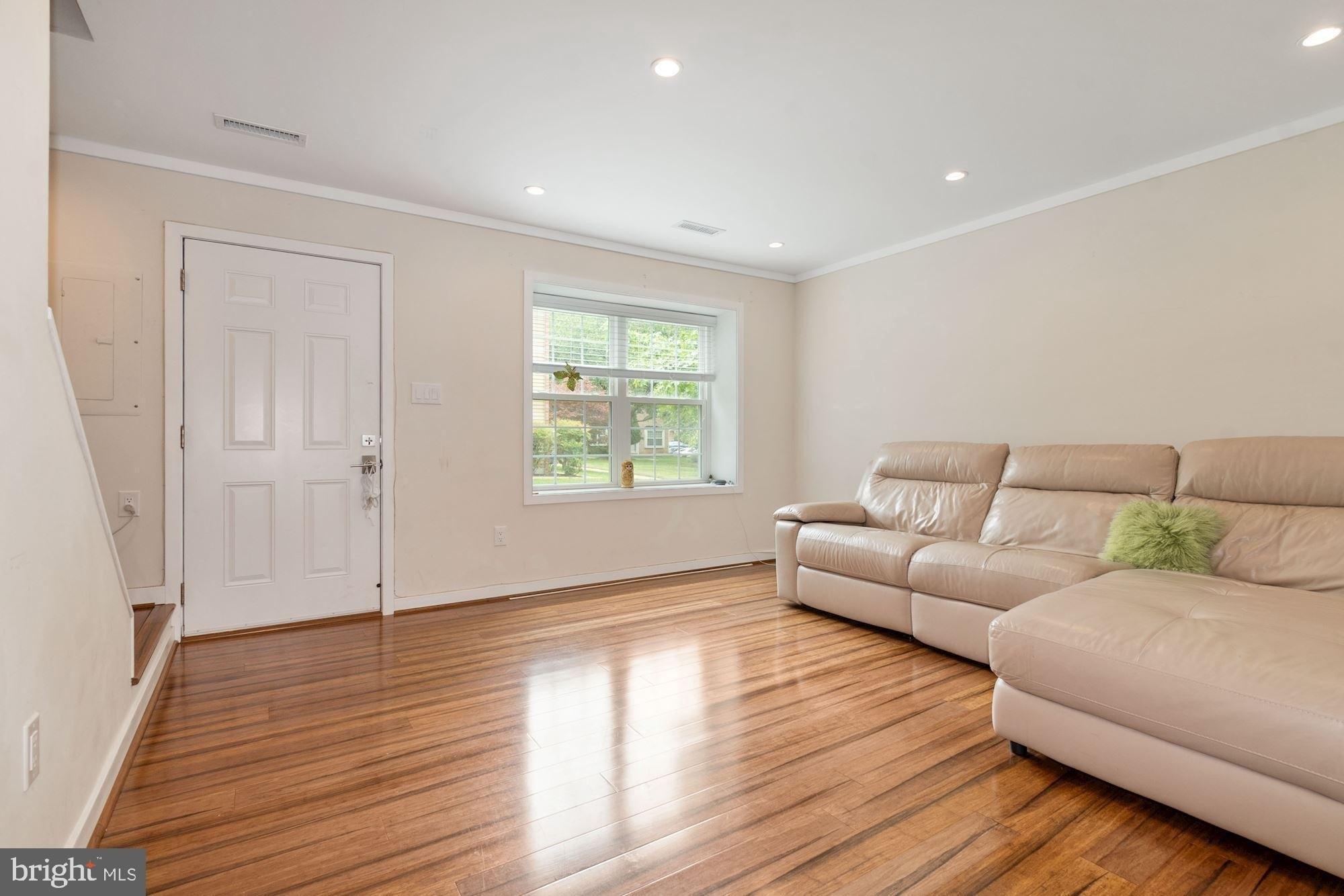Ambiance Dr, North Potomac, MD 20878