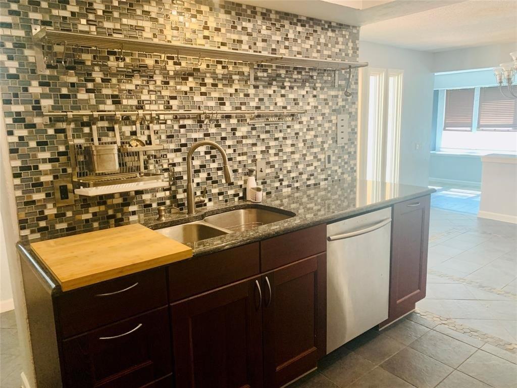 Oakbrook Dr, Lewisville, TX 75057