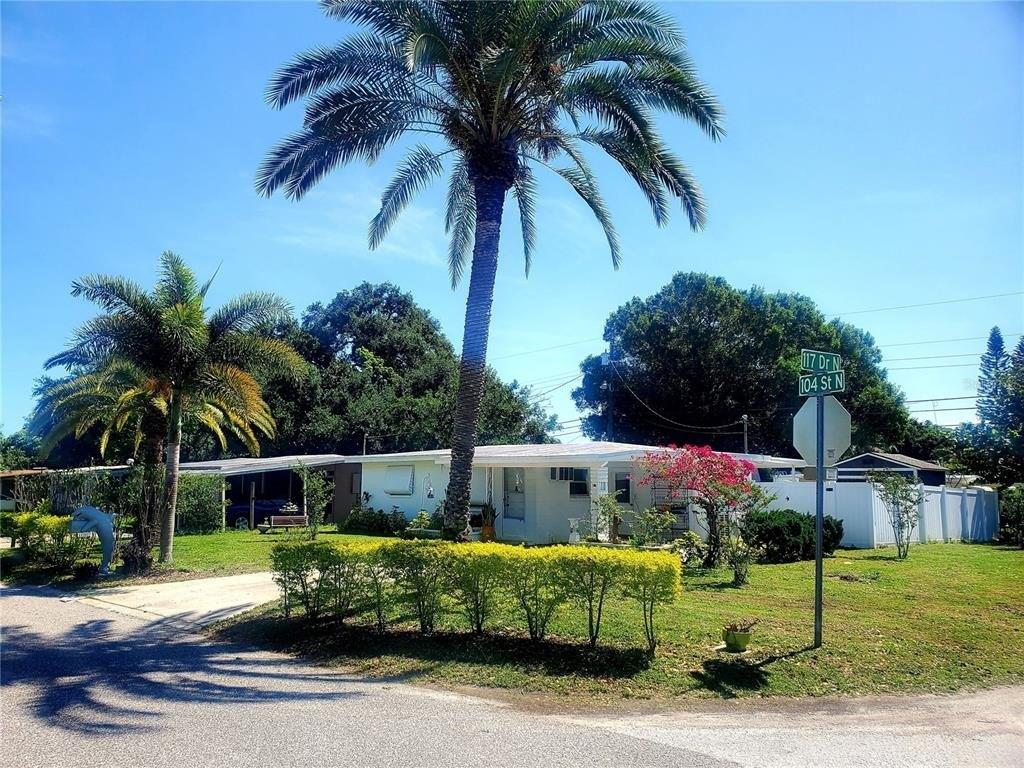 104th St, Largo, FL 33773