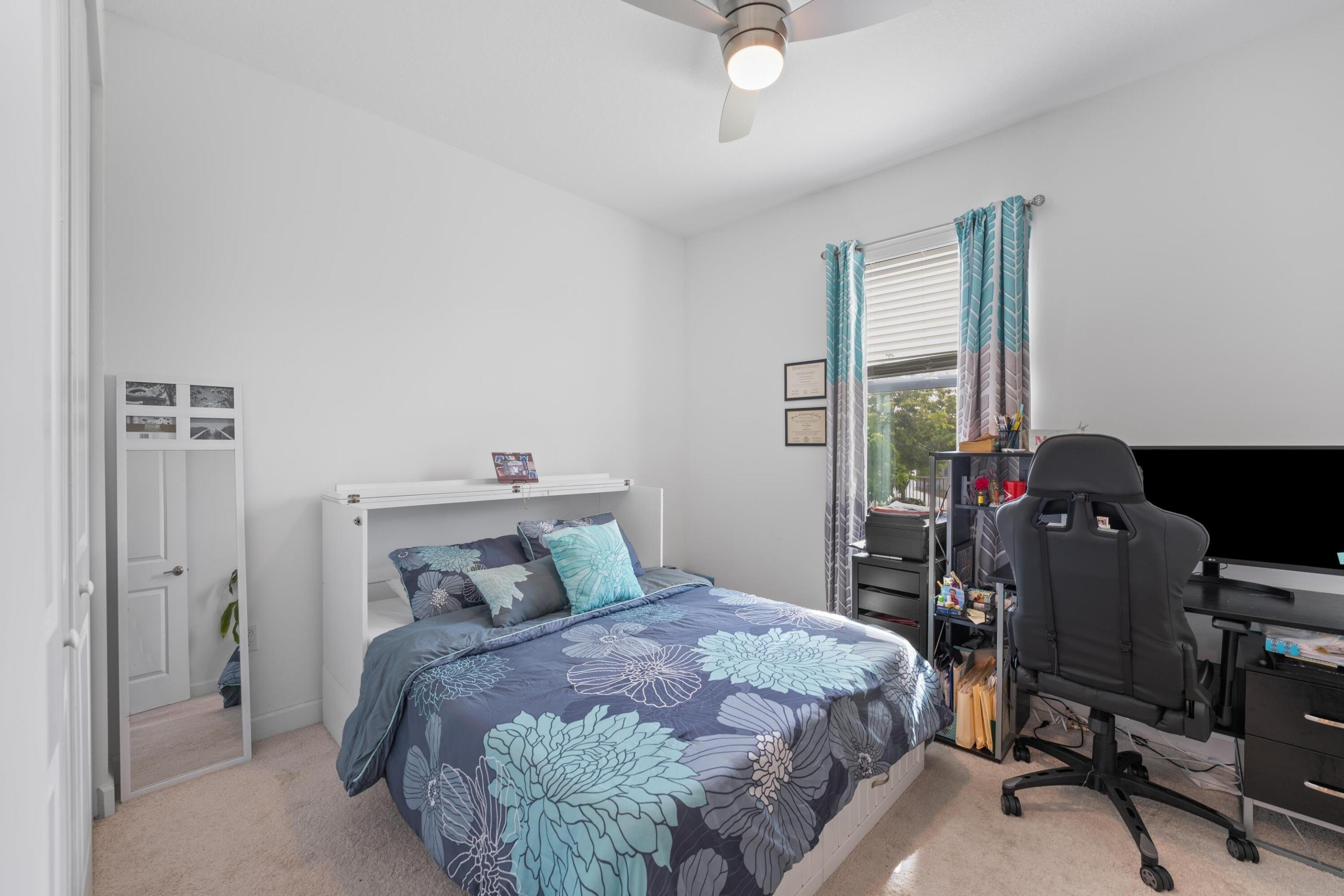 Bauer Rd, Royal Palm Beach, FL 33411