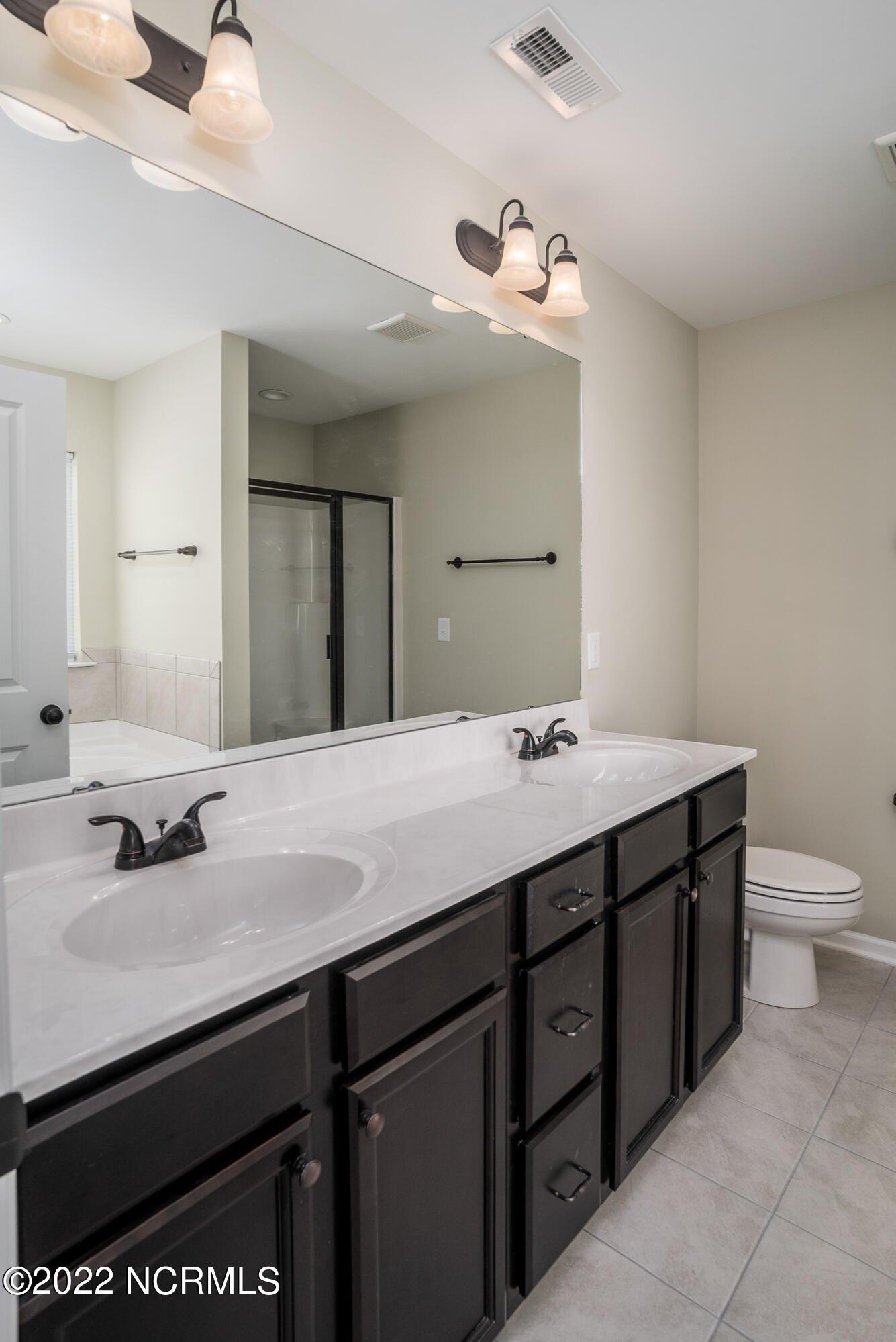 Crimson Dr, Winterville, NC 28590