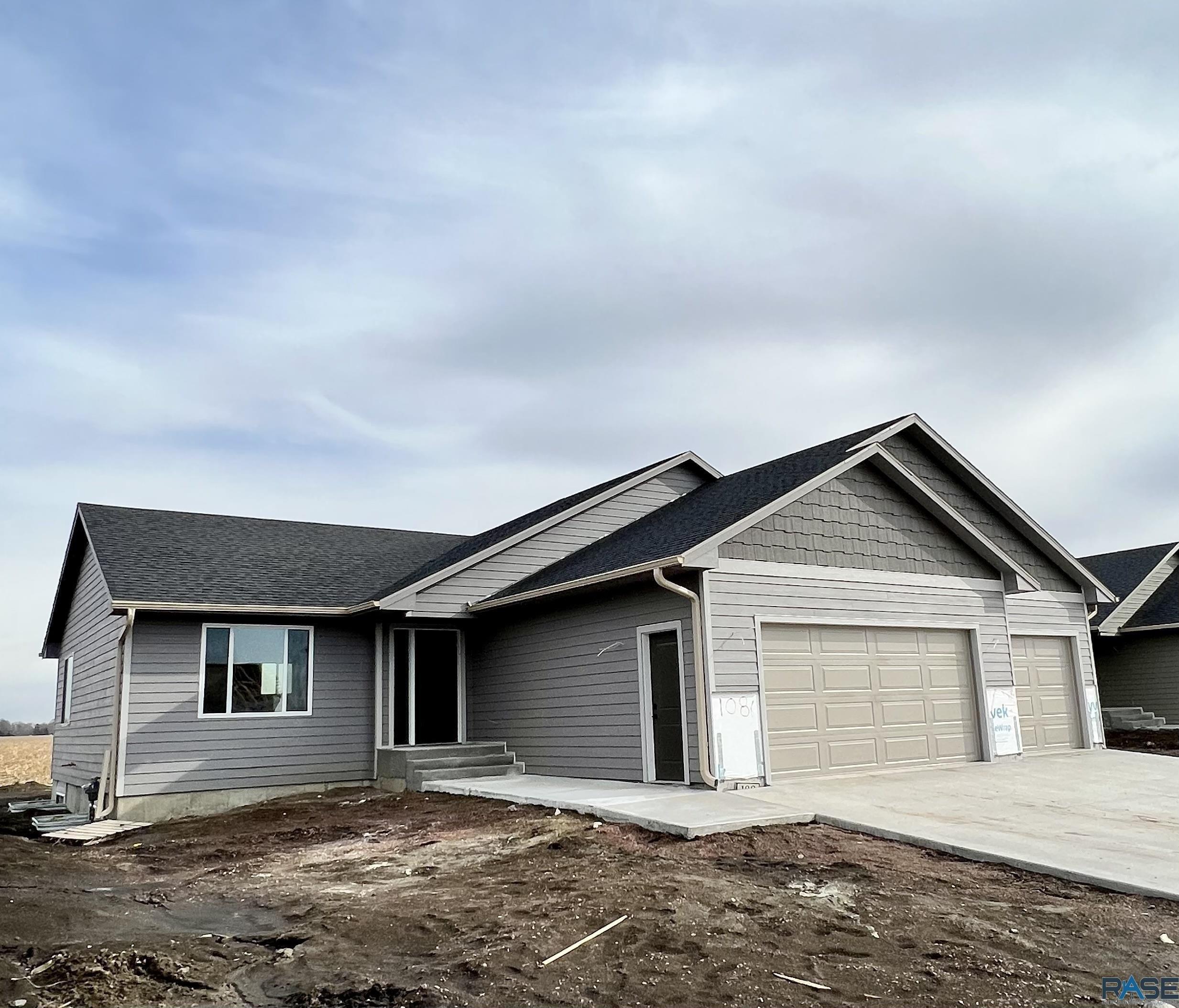 St Charles Cir, Harrisburg, SD 57032