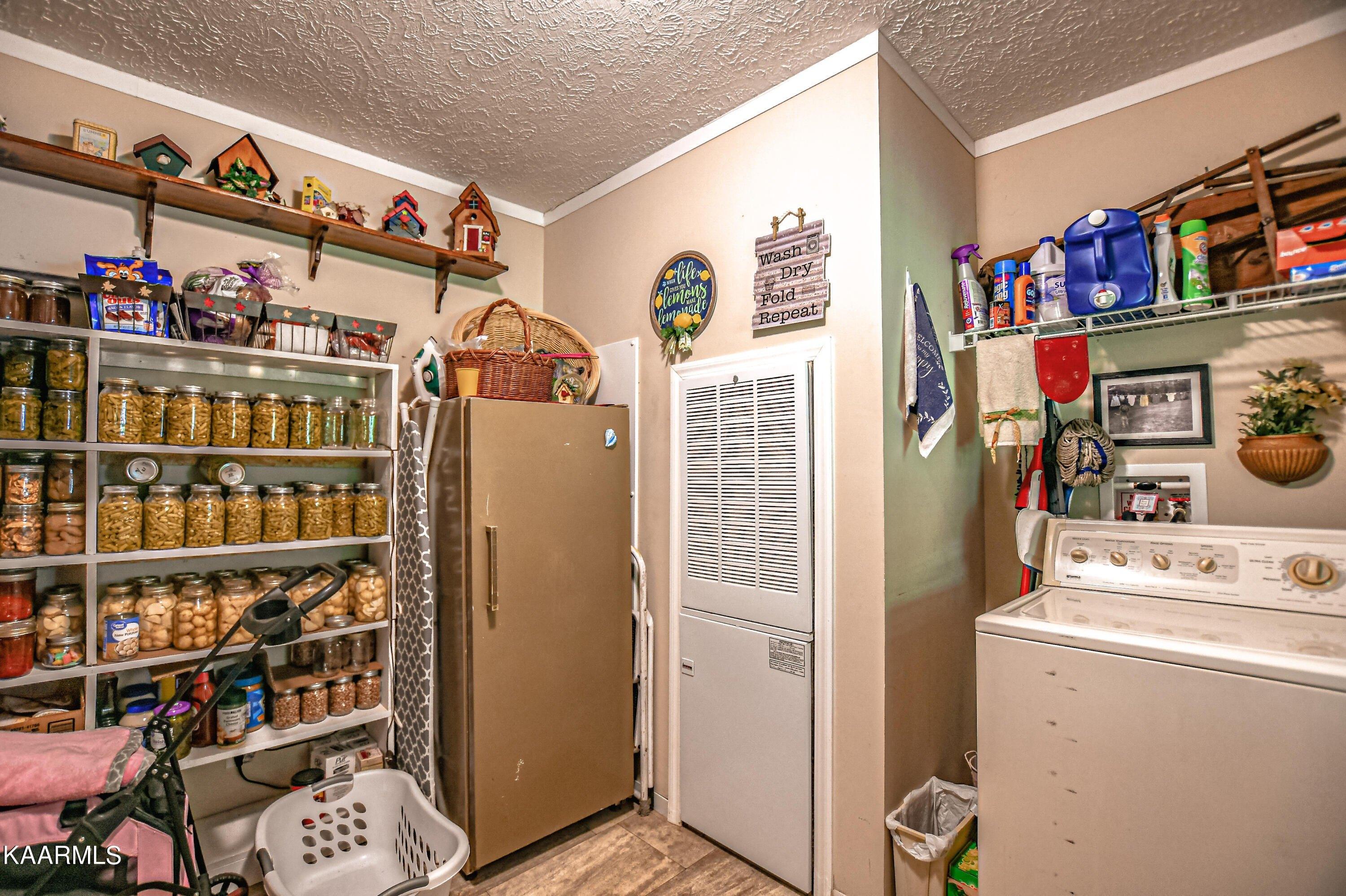 White Oak Rd, Duff, TN 37729