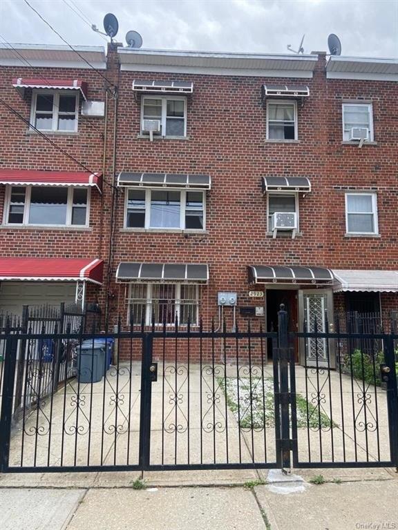 Mickle Ave, Bronx, NY 10469