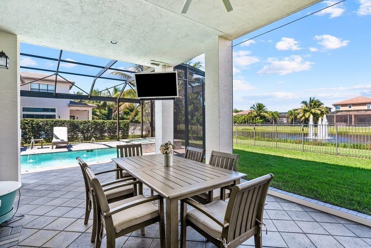 Rennes Ln, Delray Beach, FL 33446