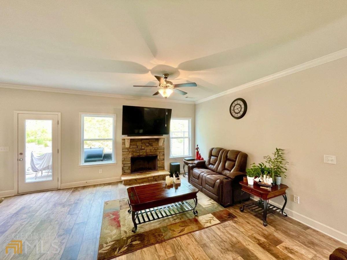 Huntington Manor Ct, Cornelia, GA 30531