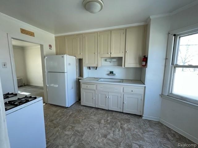Washtenaw St, Harper Woods, MI 48225