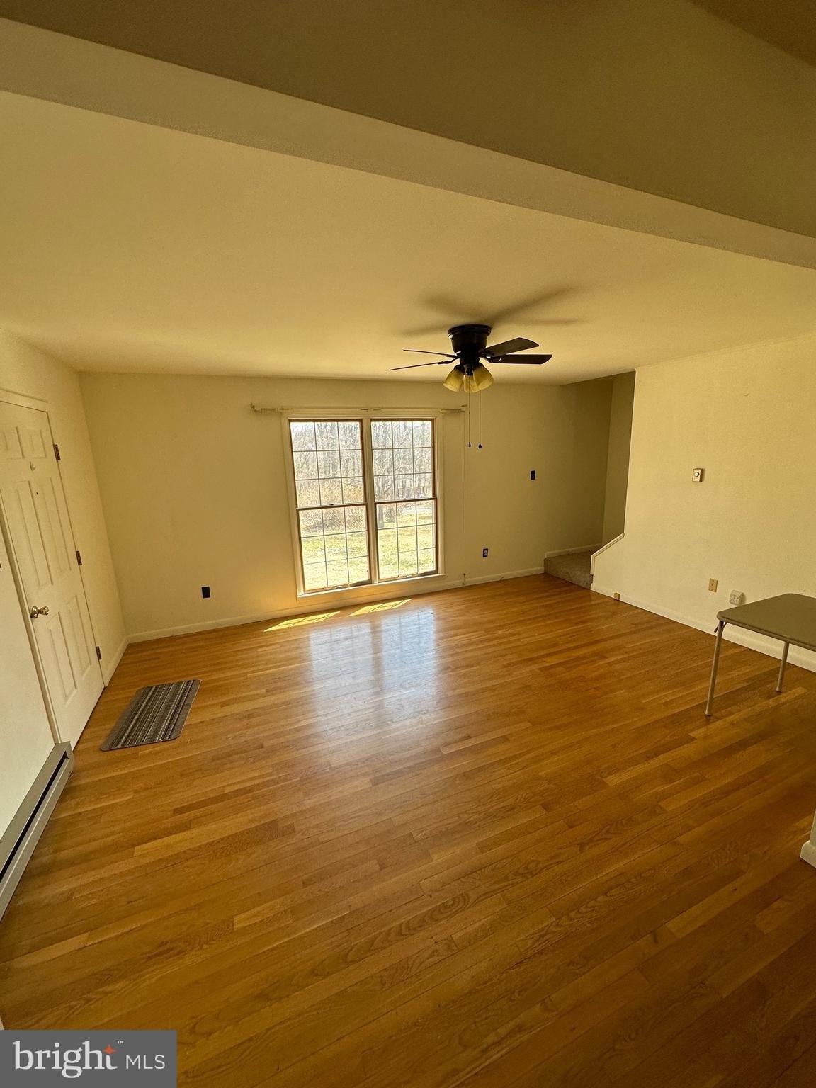 Crestview Ln, Berkeley Springs, WV 25411
