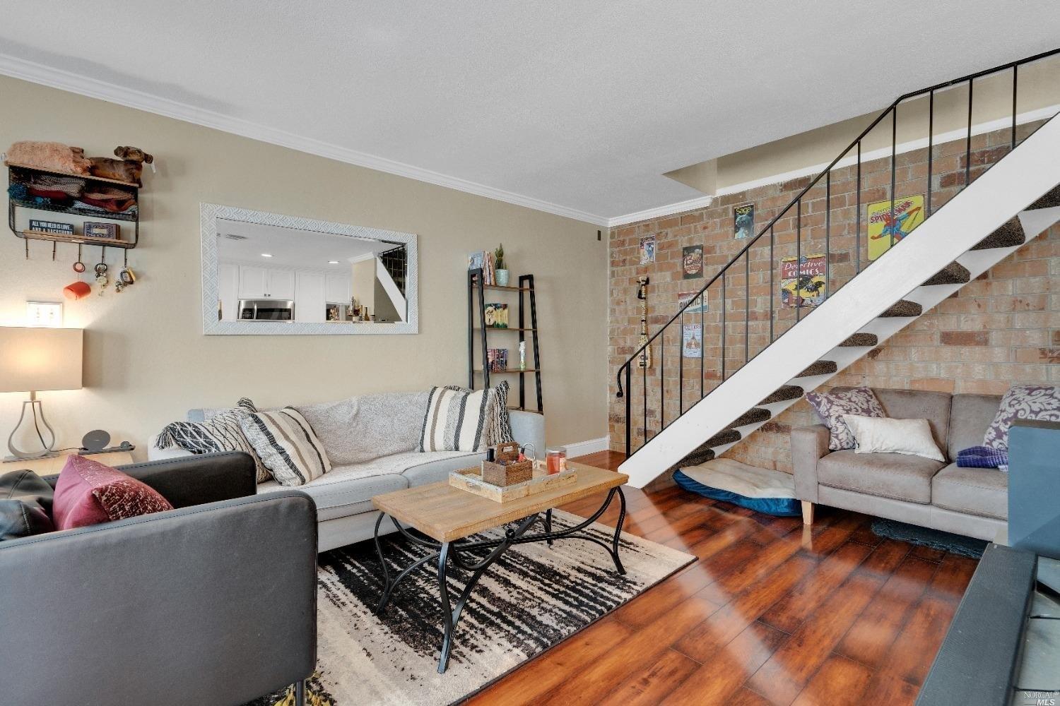 Arroyo Dr, Pleasanton, CA 94588