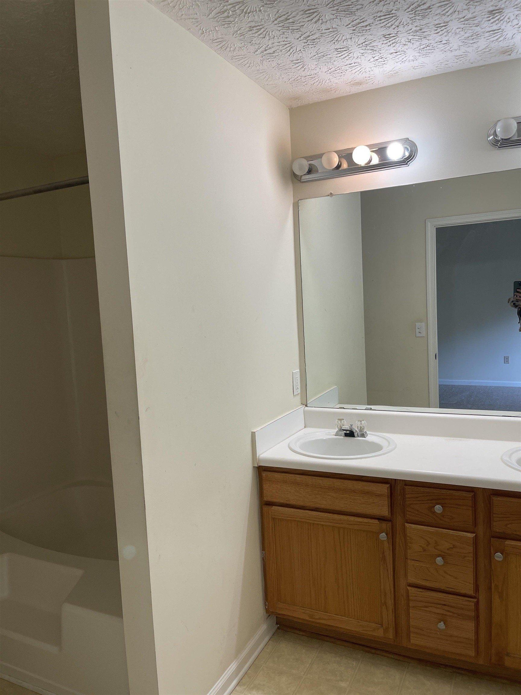 Jimmy Lee Cir, Jonesboro, GA 30238