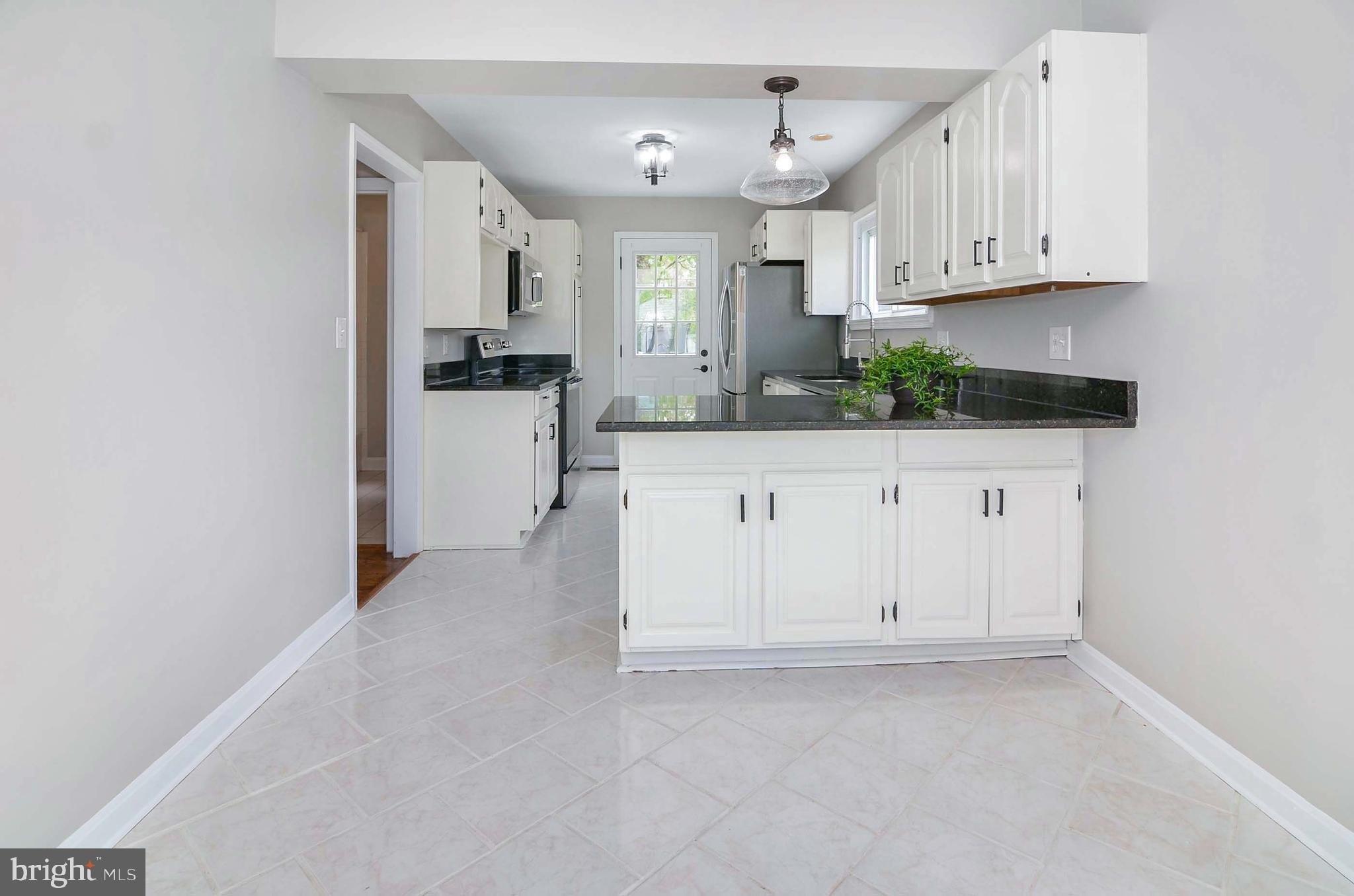Circle Dr, Linthicum Heights, MD 21090