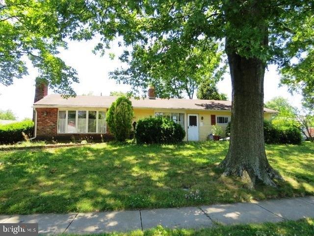 Twisting Ln, Levittown, PA 19054