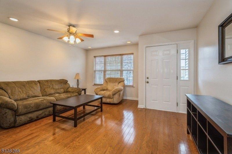 Walnut St, Dunellen, NJ 08812