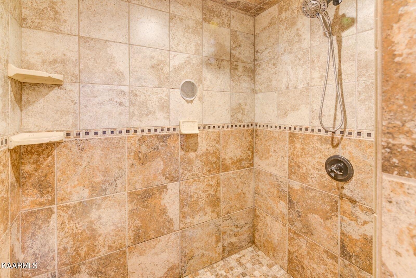 Oakside Dr, Knoxville, TN 37920