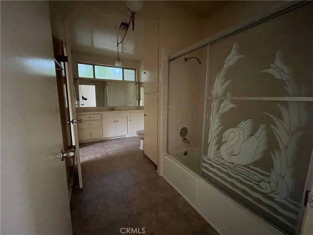 Gonzales Dr, Woodland Hills, CA 91367