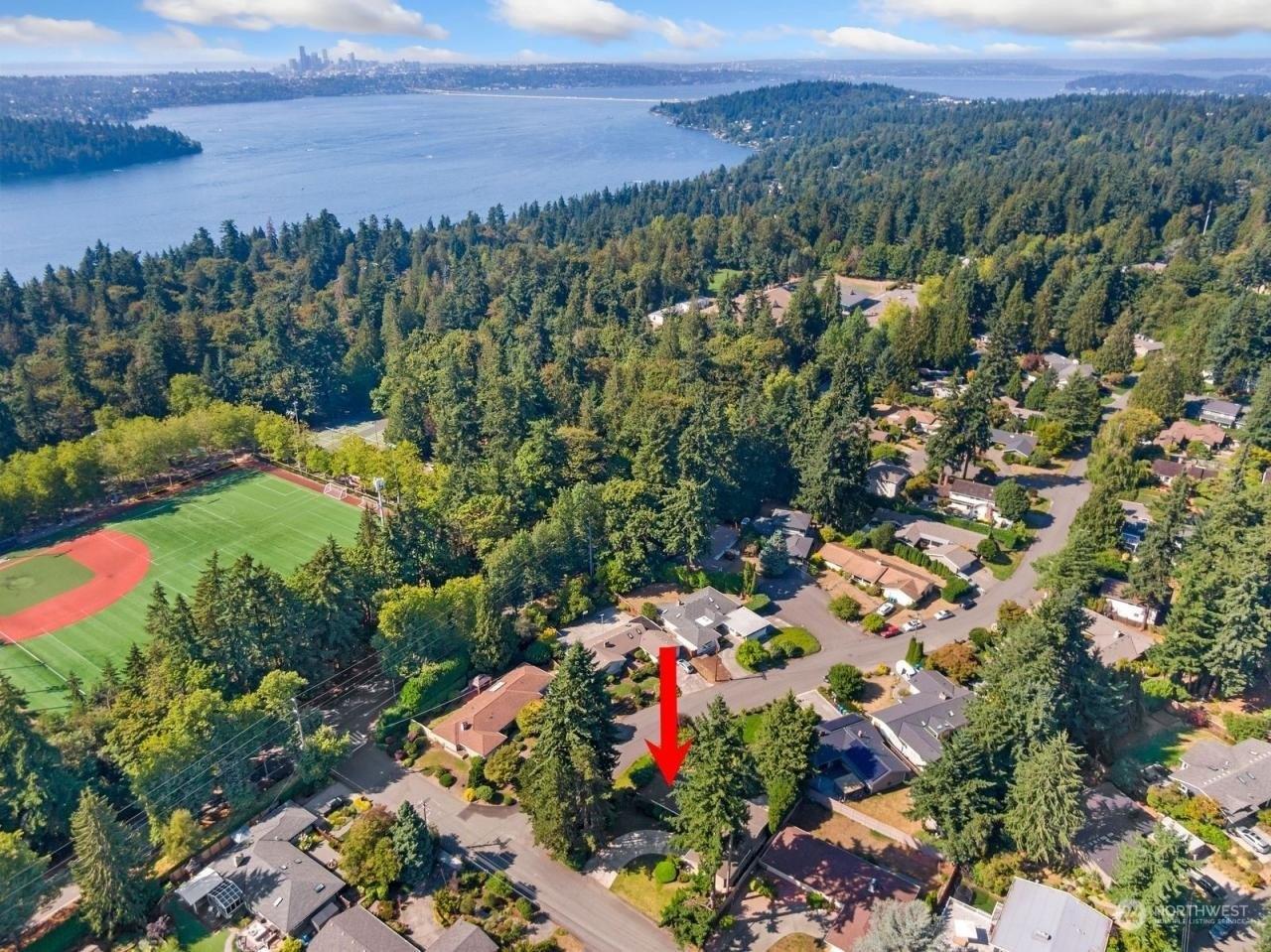 Se 58th St, Mercer Island, WA 98040