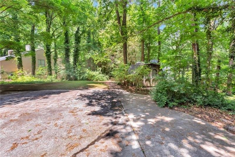 Willow Springs Ct, Marietta, GA 30068