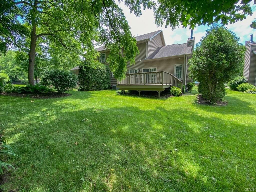 Willowbrook Dr, Auburn, NY 13021