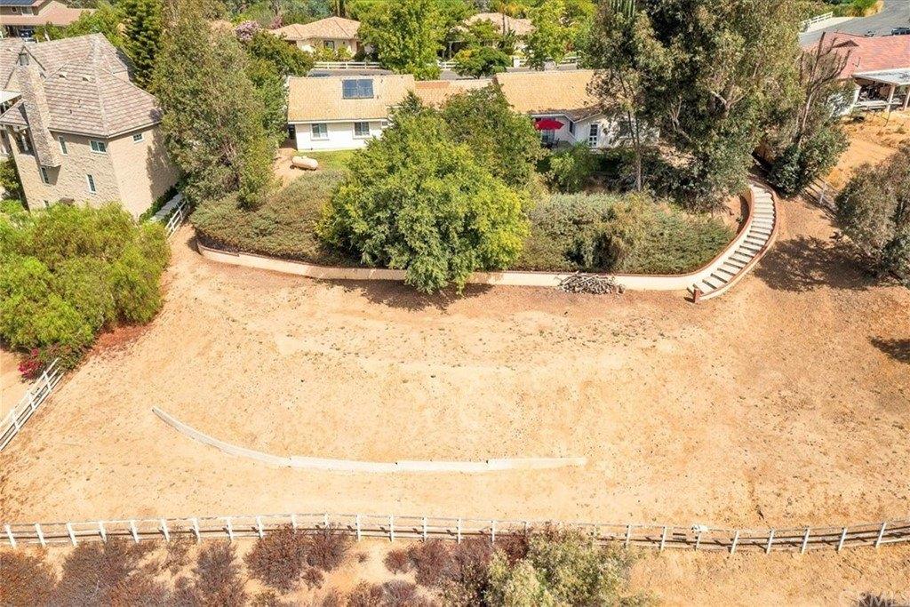 Via Los Altos, Temecula, CA 92591