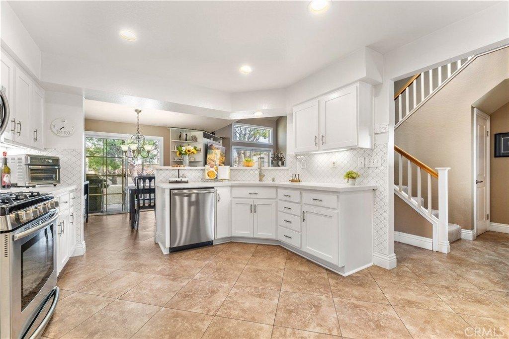 E Treeview Ct, Anaheim, CA 92808