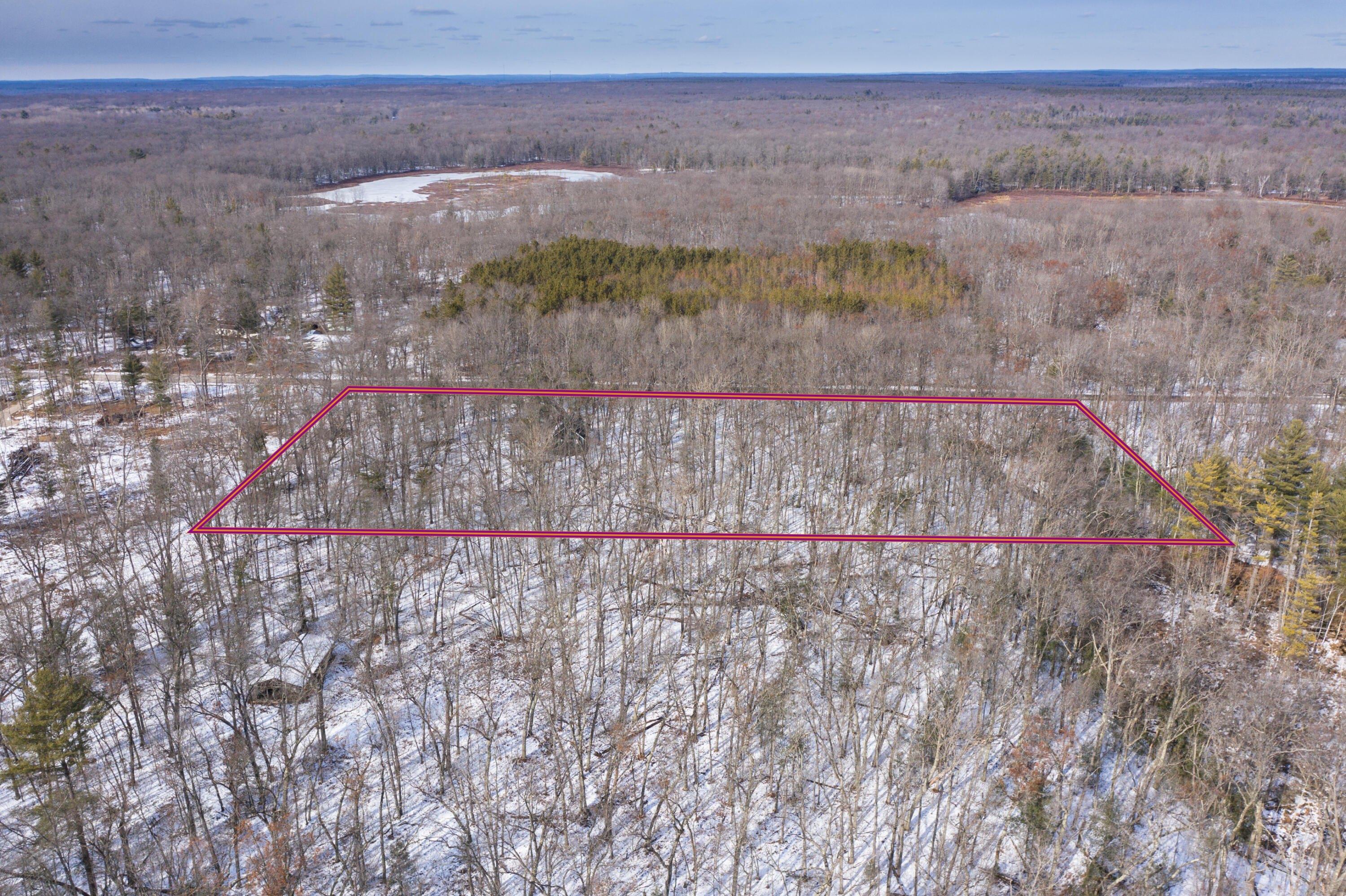 W Lincoln St, Brohman, MI 49312