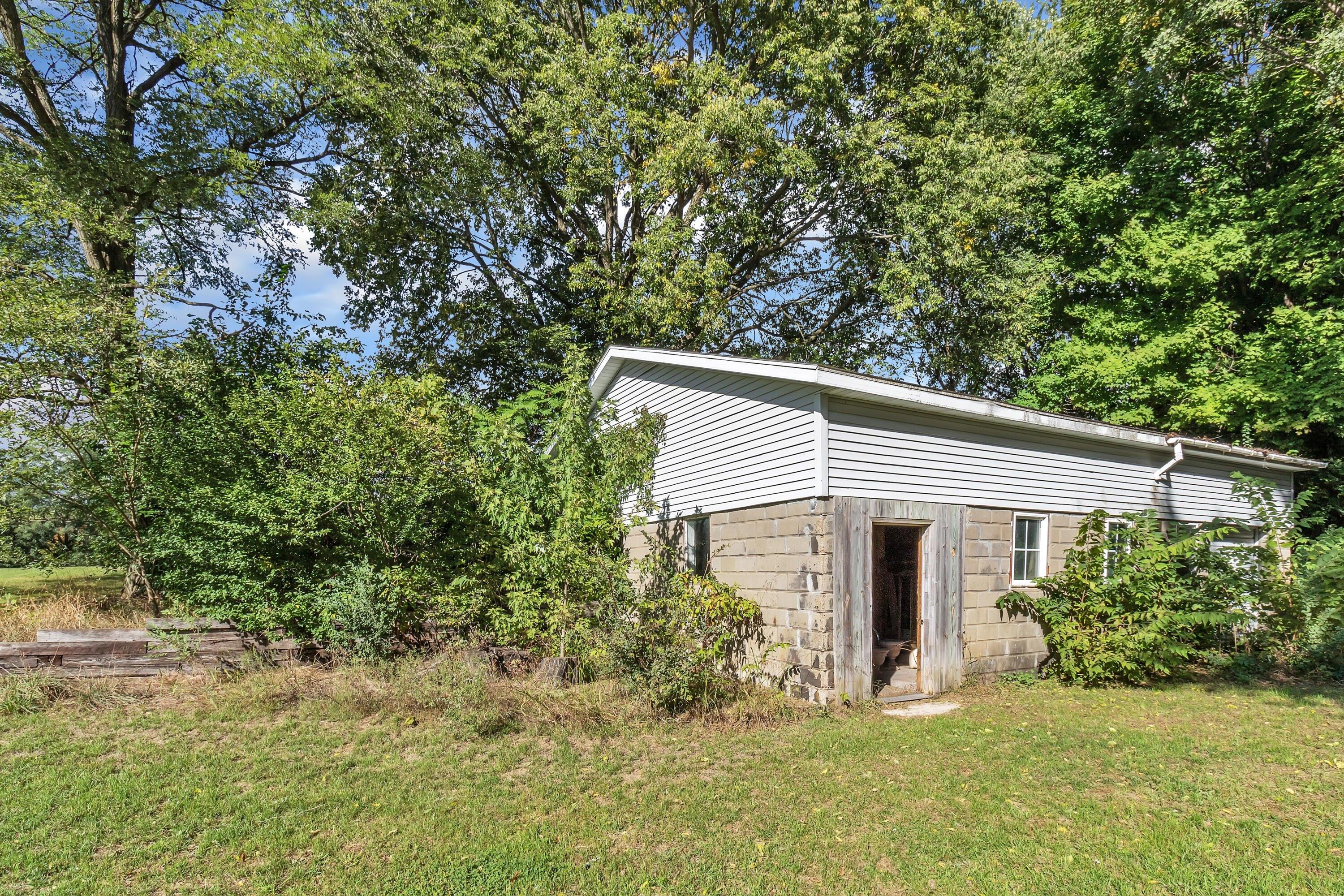 Concord Dr, Berrien Springs, MI 49103