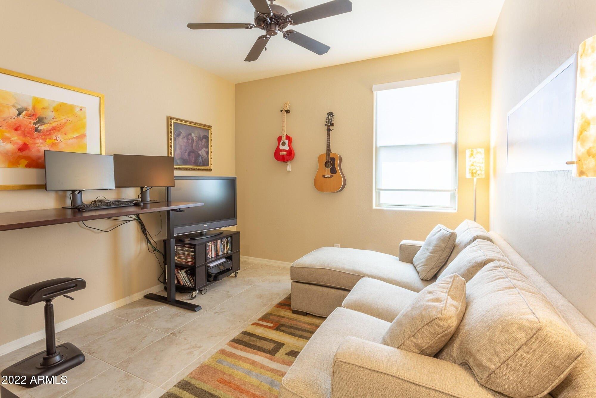 E Harwell Rd, Phoenix, AZ 85042
