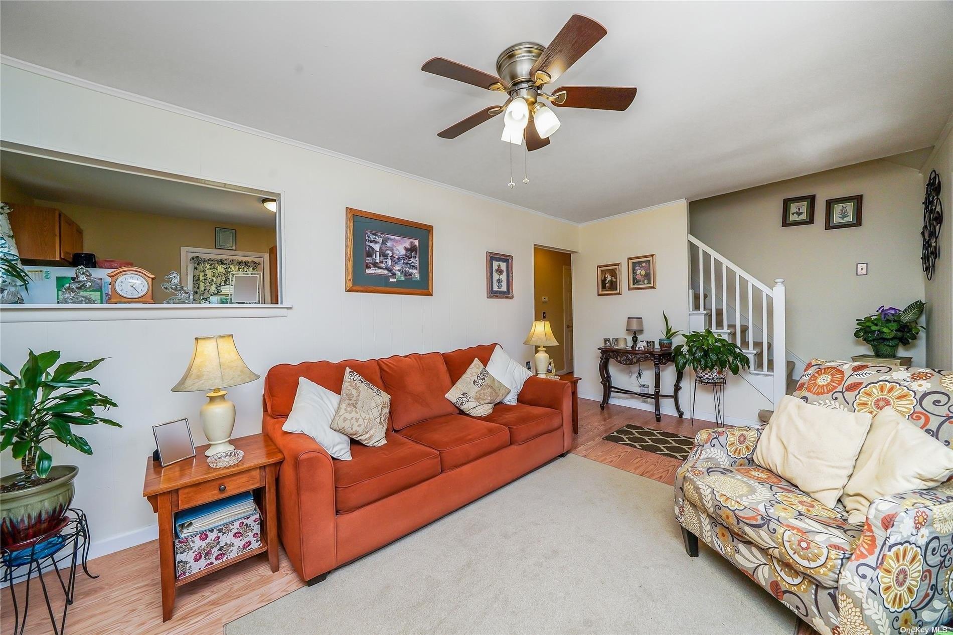 Lehigh Ave, Centereach, NY 11720