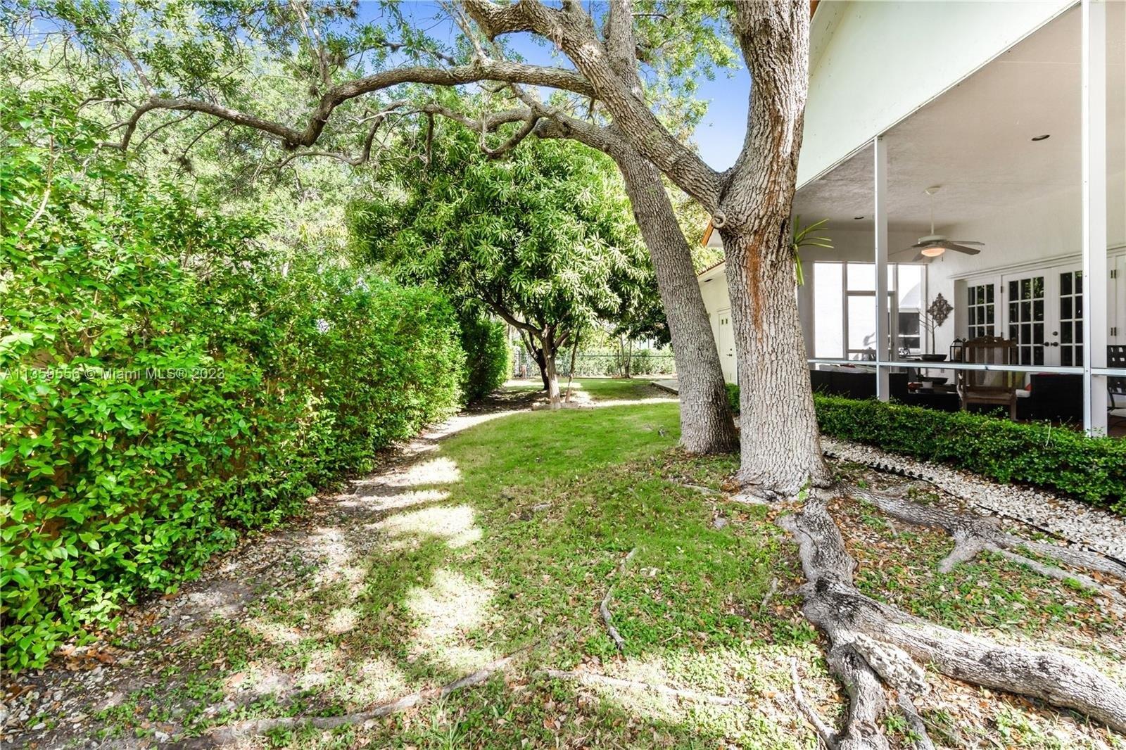 Sw 83rd Pl, Palmetto Bay, FL 33157