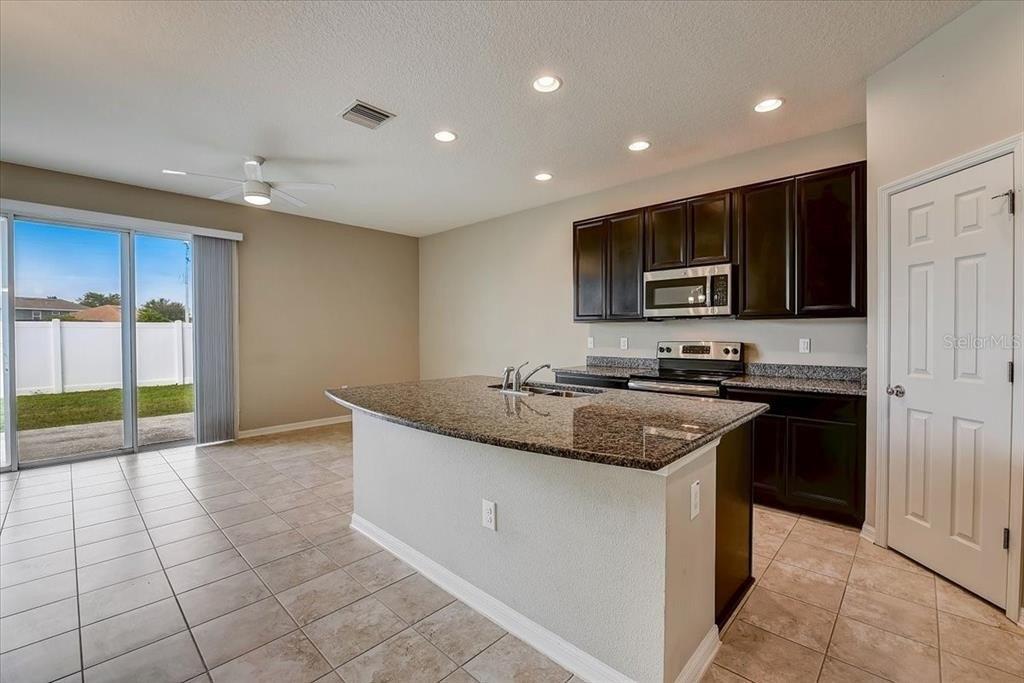 Woodchase Glen Dr, Riverview, FL 33578