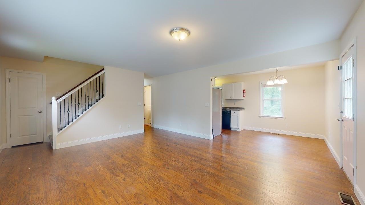 Lori Ln, Burlington, VT 05408