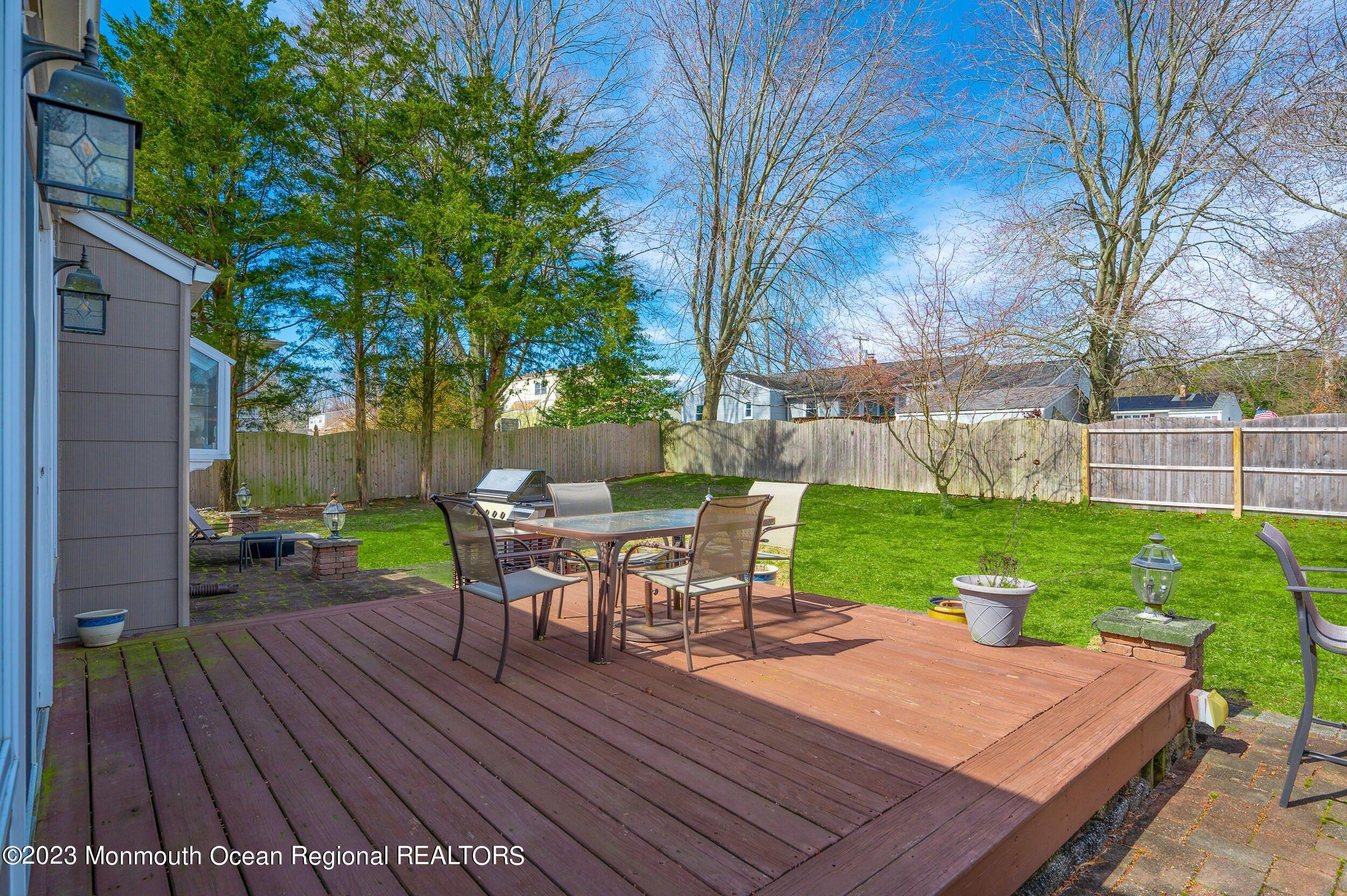 Royal Ln, Toms River, NJ 08753