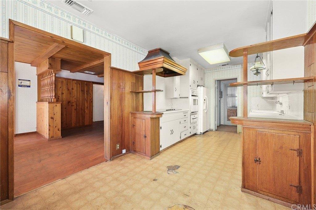 Gentry Ave, Studio City, CA 91604