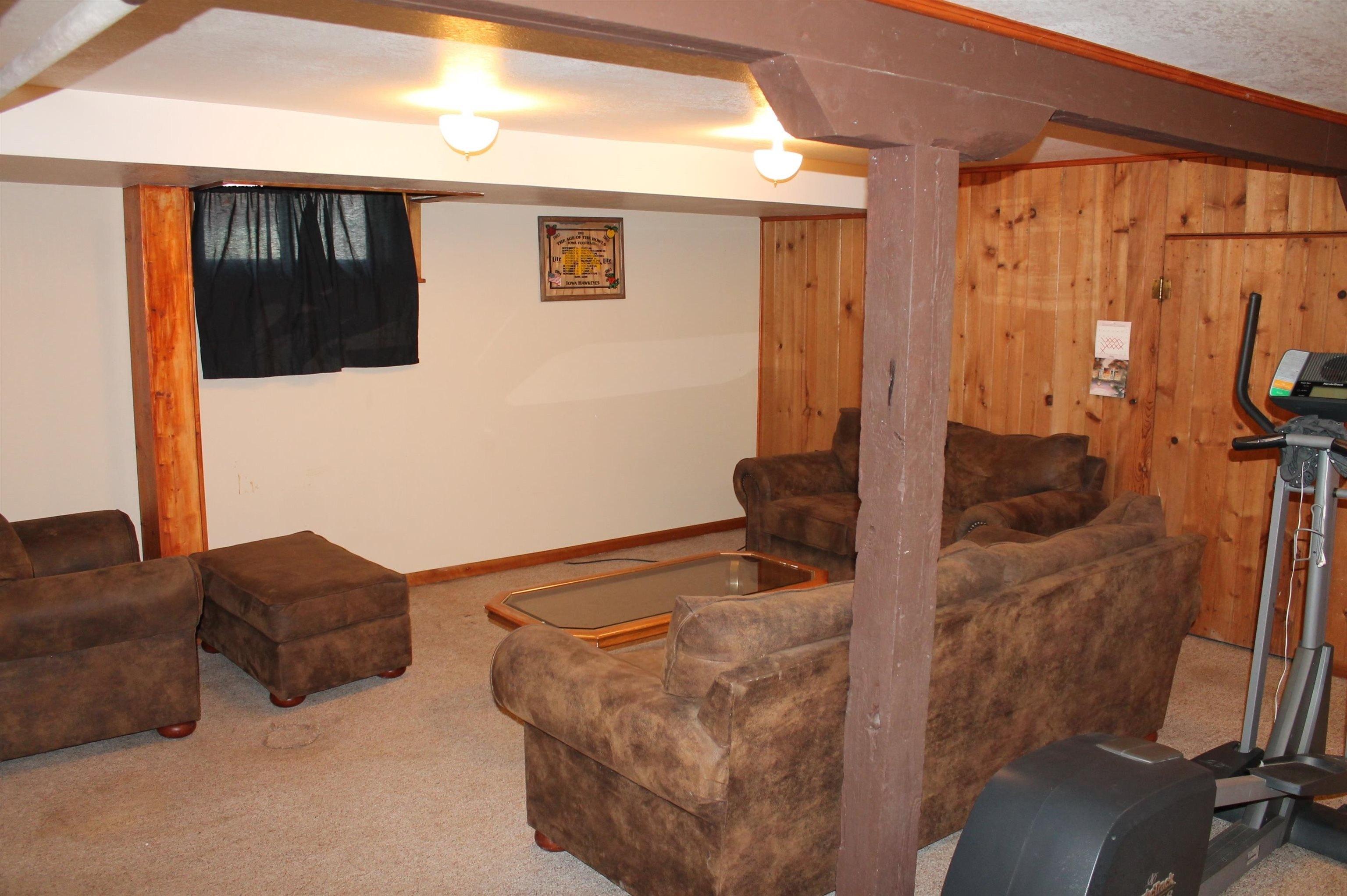 L Ave, Milford, IA 51351