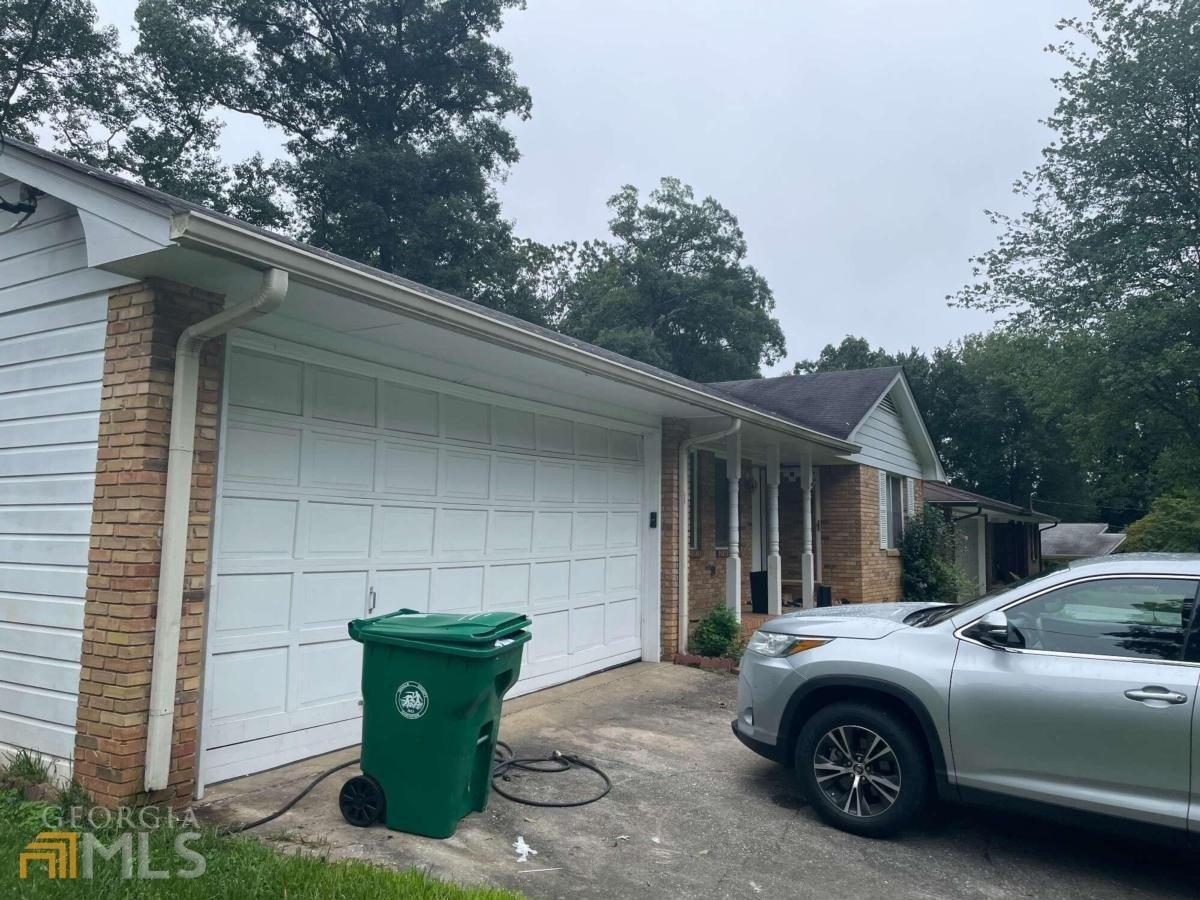 Marlborough Dr, Tucker, GA 30084