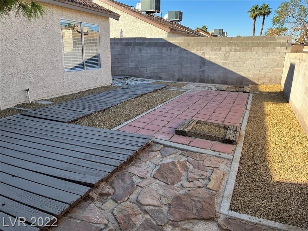 Pineaire St, Las Vegas, NV 89147