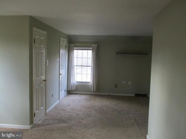 Delaware Rim Rd, Yardley, PA 19067