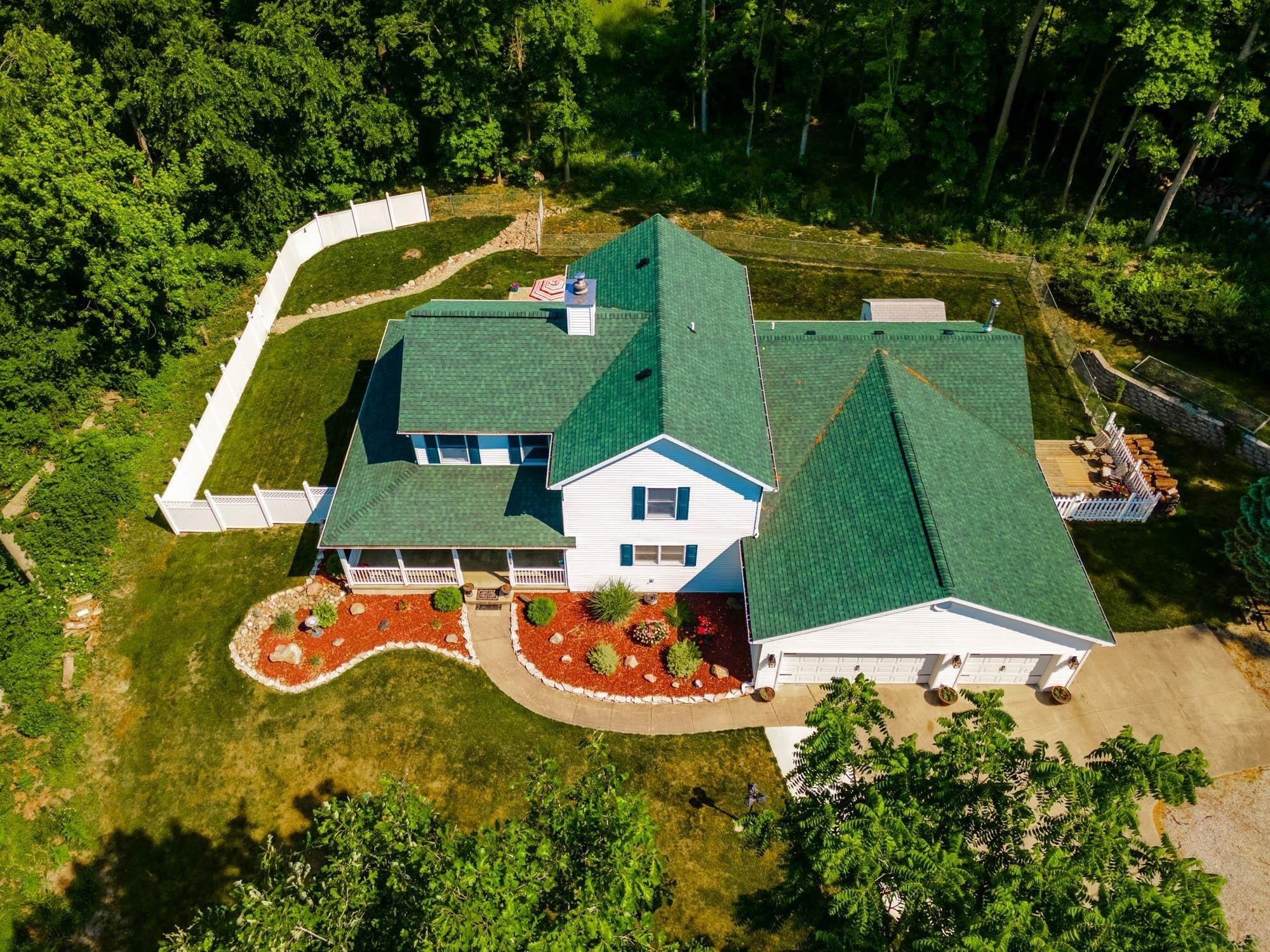 E Stalf Rd, Columbia City, IN 46725