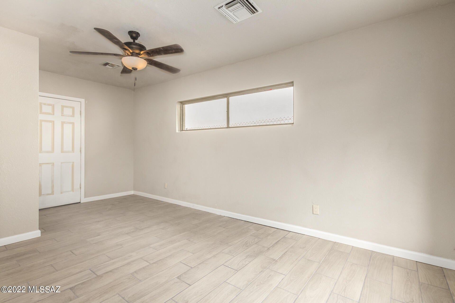 E 34th St, Tucson, AZ 85713