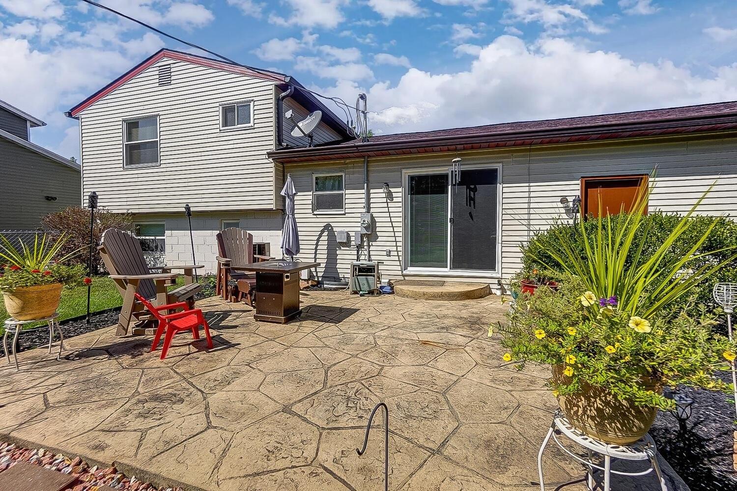 Denise Dr, Columbus, OH 43229