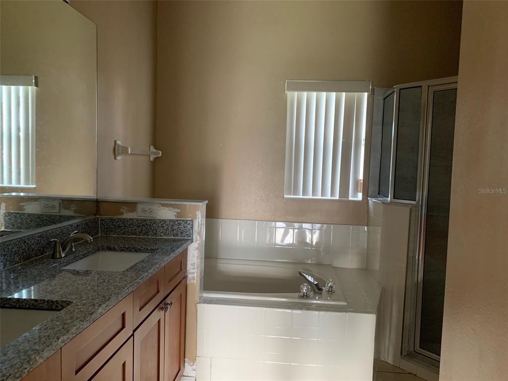 Aylesbury Ct, Kissimmee, FL 34758